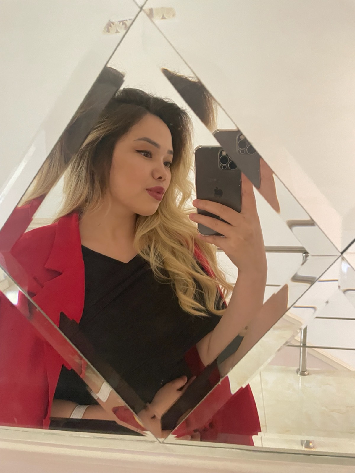 Айгерим Узакбаева | Сетка — социальная сеть от hh.ru