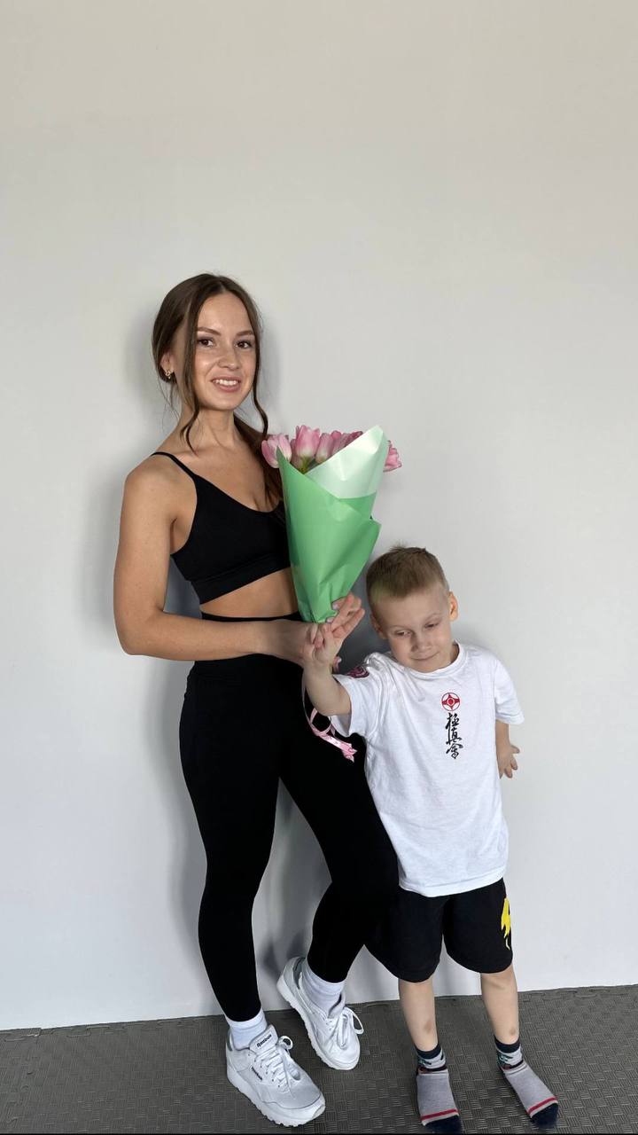 Поздравляем с Днем рождения нашу прекрасную управляющую Анастасию 💖✨
От всей души поздравляем Вас с этим прекрасным днем Вы - воплощение гармонии силы и грации, где женственность встречается с блестящ... | Сетка — социальная сеть от hh.ru