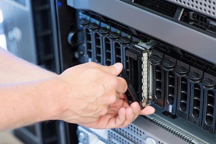 ⚫️ Росфинмониторинг закупает 40 лицензий Postgres Pro и две совместимые с Yadro Tatlin | Сетка — социальная сеть от hh.ru