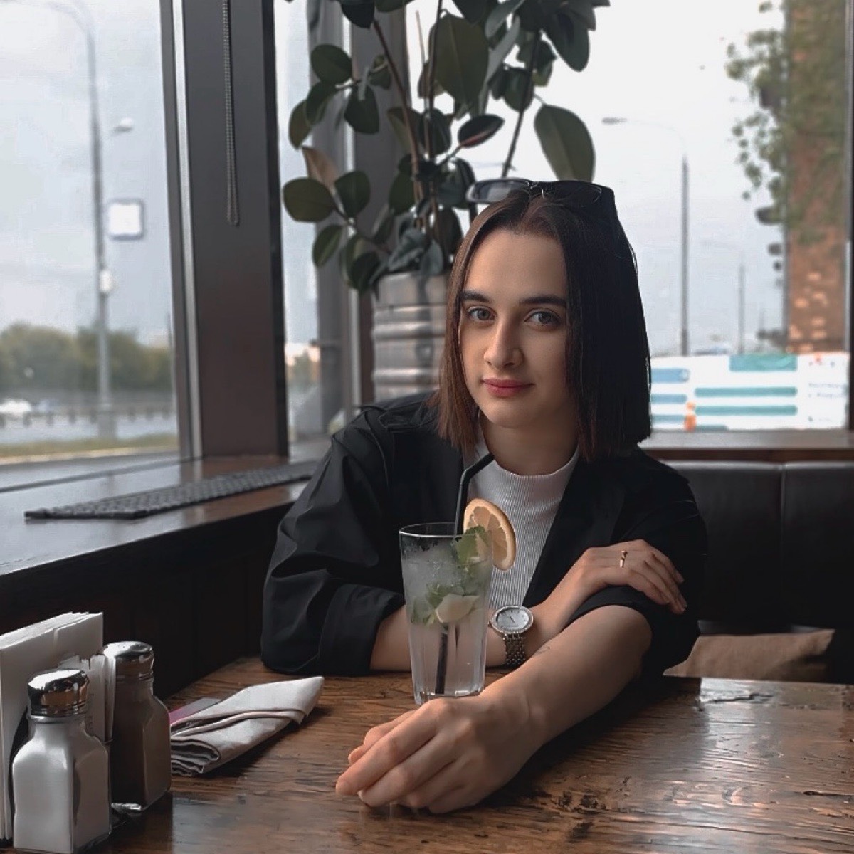 Лана Сатликова