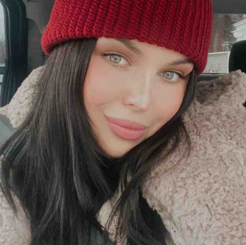 Анна Коробова