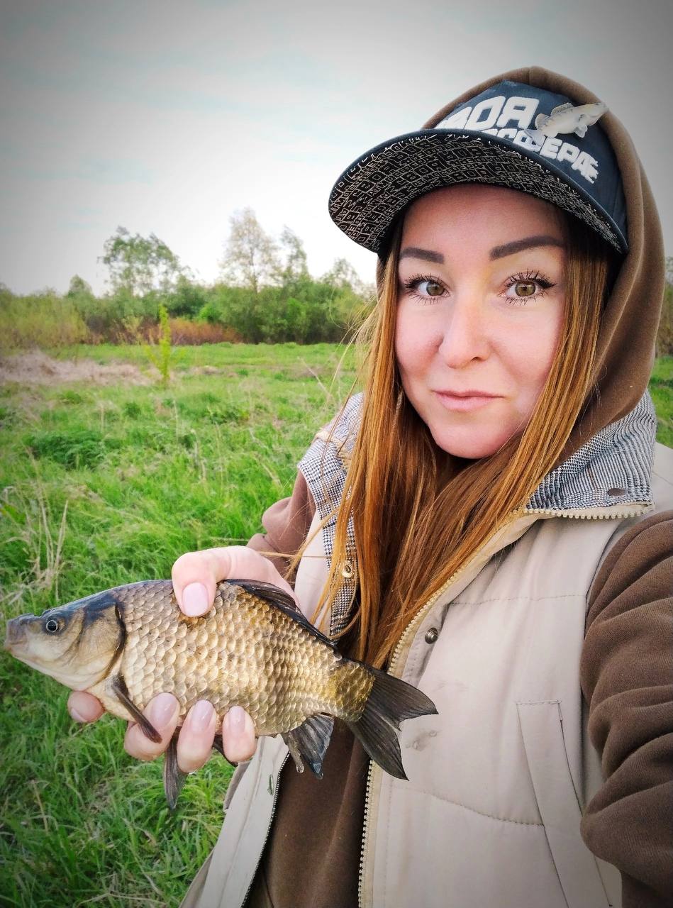 Выбрались вчера с мужем на вечерку 🎣🤗
Муж на фидер. Я на поплавочную удочку🎣
В итоге поплавок остался в лидере 😅
Клевали отличные кабанчики, которых приятно тащить ☺
От Василисы Кузнецовой | Сетка — социальная сеть от hh.ru