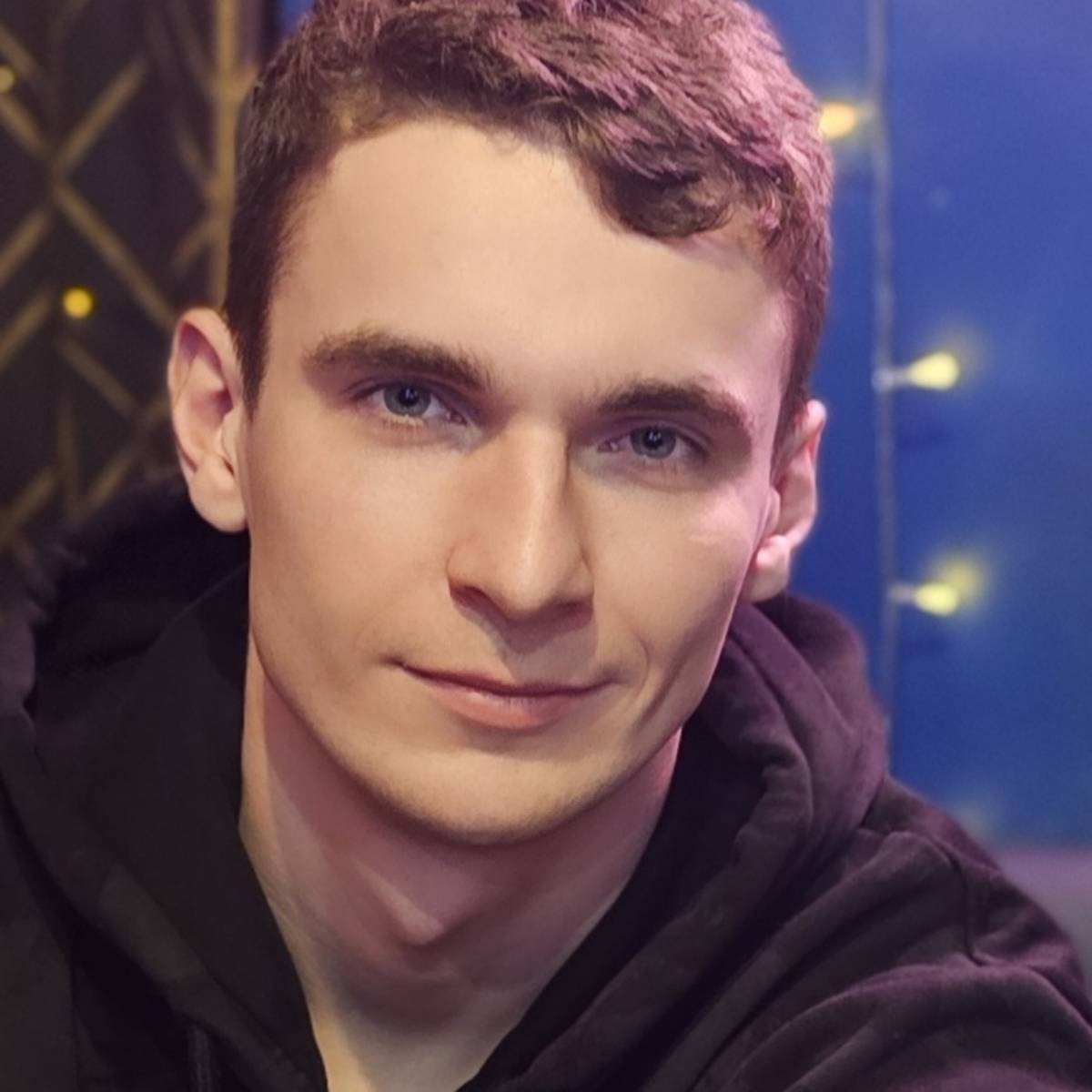 Владислав Студеникин