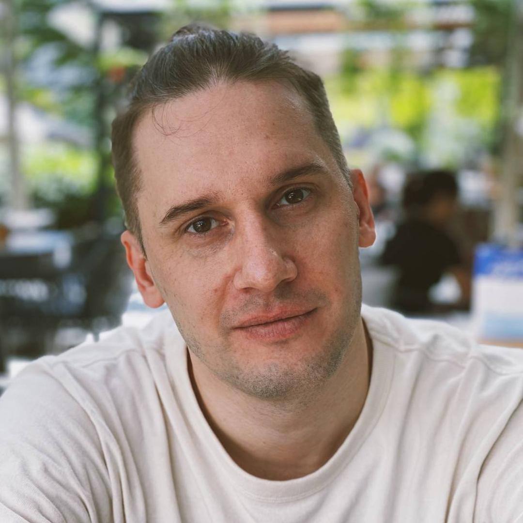 Привет! Меня зовут Кирилл 👋
⚙️По образованию инженер, по призванию — преподаватель английского | Сетка — социальная сеть от hh.ru