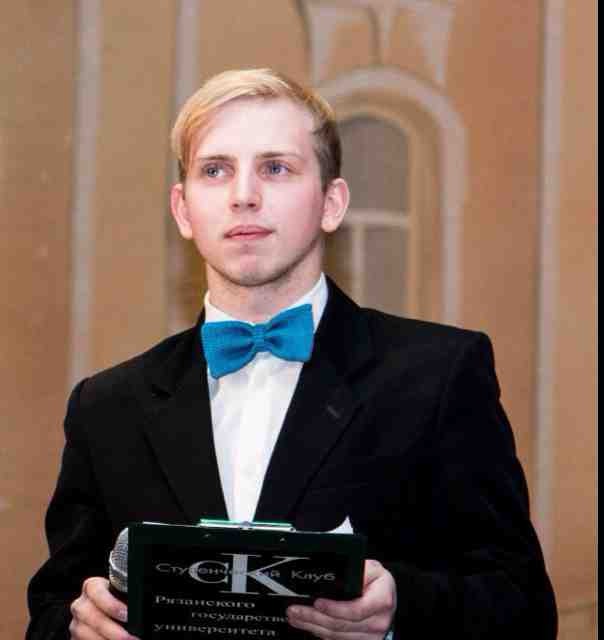 Максим Сюзев | Сетка — социальная сеть от hh.ru