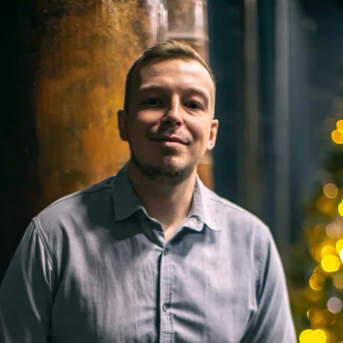 Денис Шиков