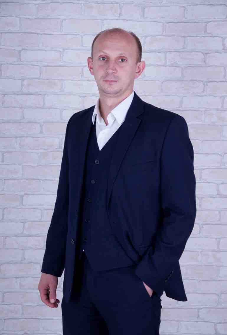 Анатолий Зюзин