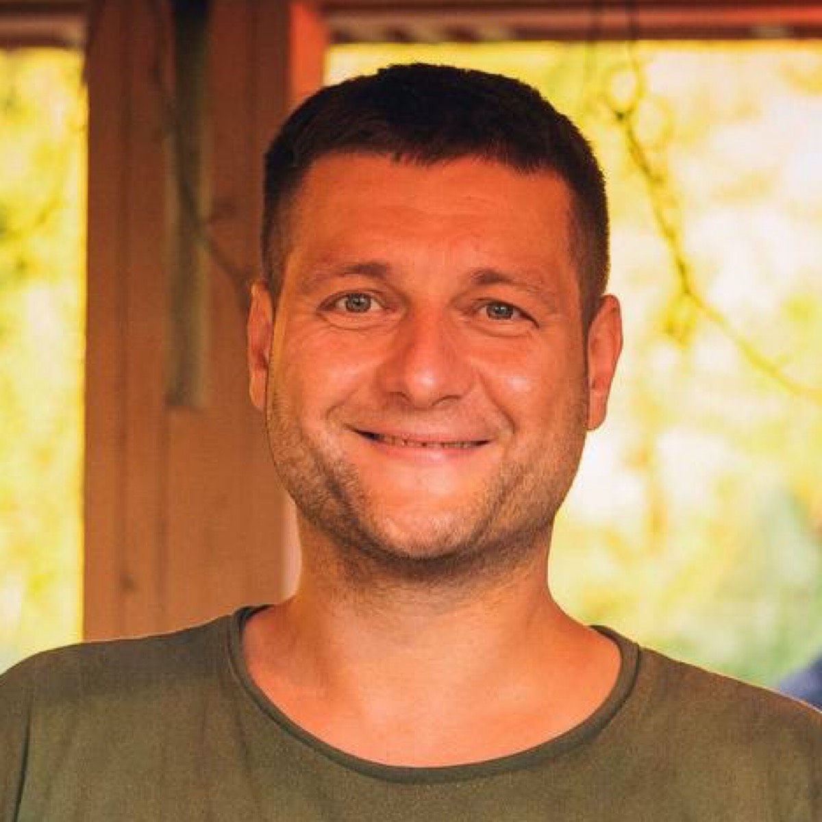 Александр Музыченко