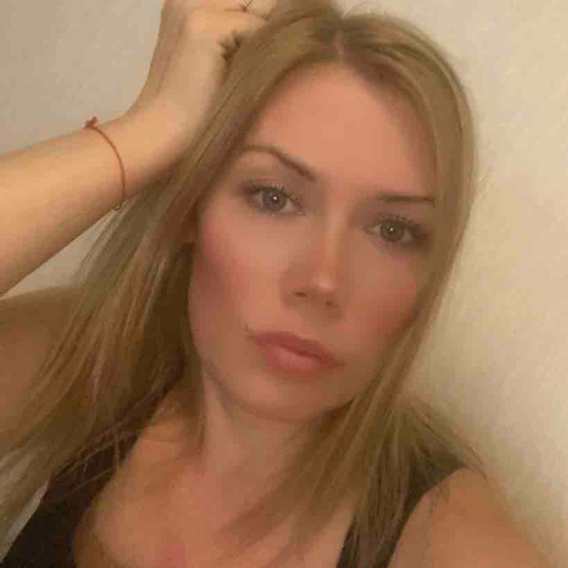 Анна Иванова