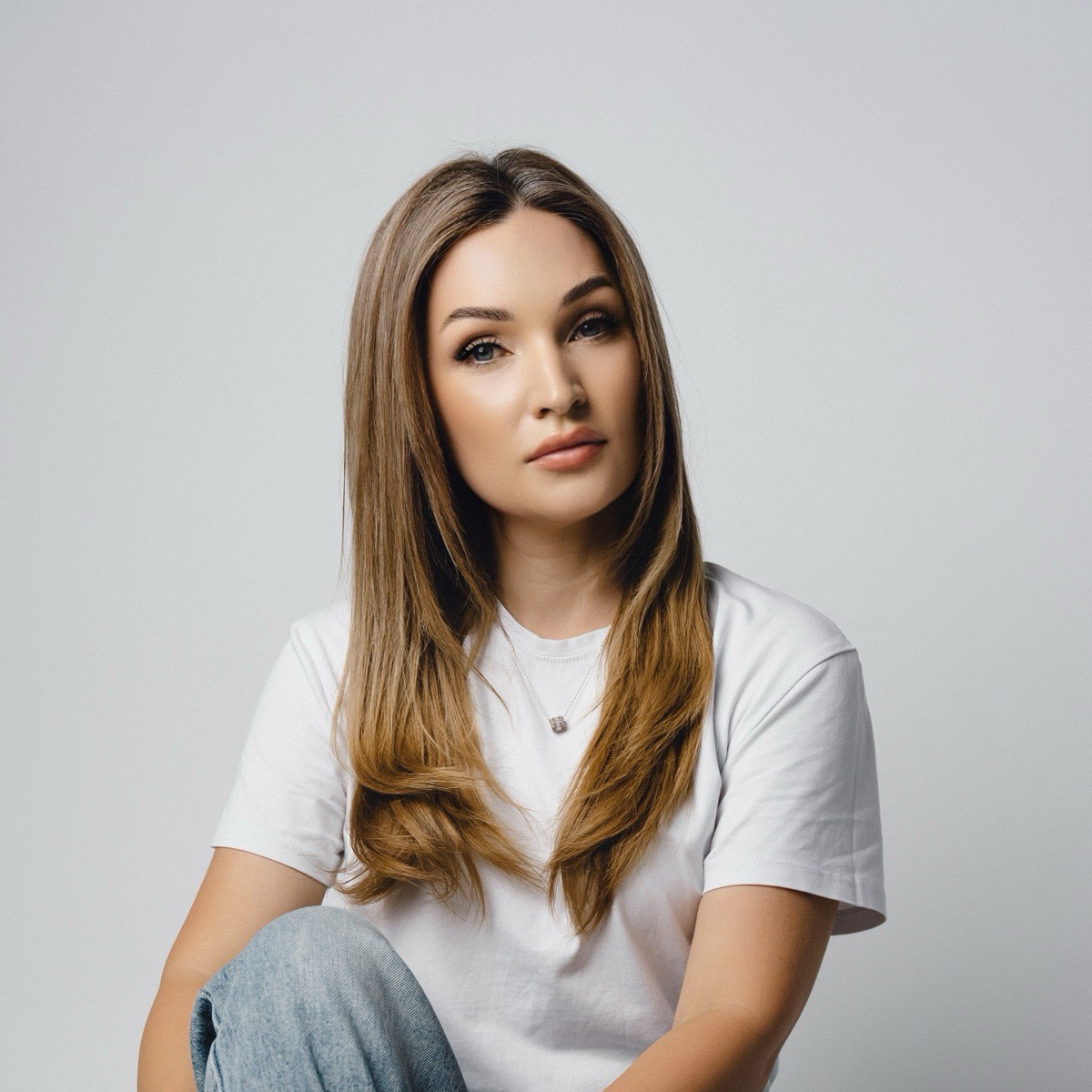 Юля Алексеенко