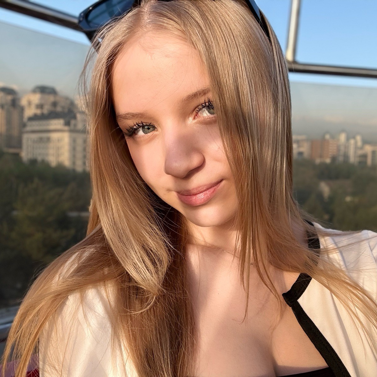 Элина Гук