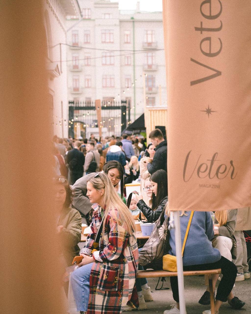 🌷Фестиваль Veter Spring Fest в Москве
17-18 мая 12:00-21:00
На Veter Spring Fest приедут избранные локальные бренды от начинающих предпринимателей до уже известных всем проектов, вкусный фуд-корт с та... | Сетка — социальная сеть от hh.ru