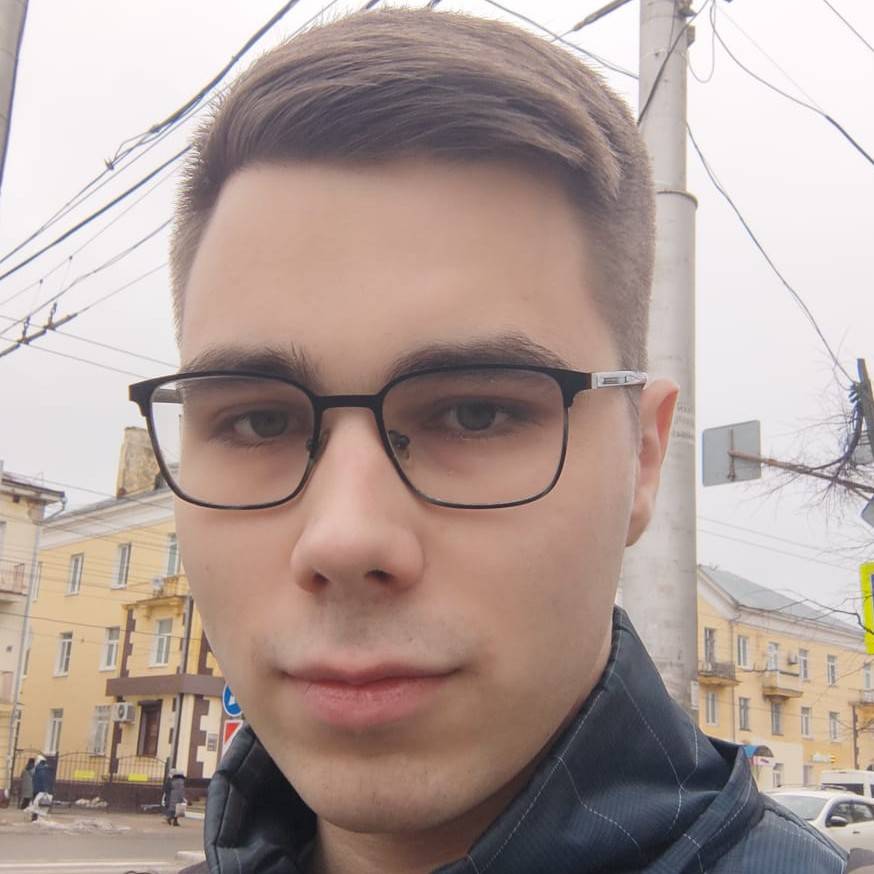 Максим Разгонов