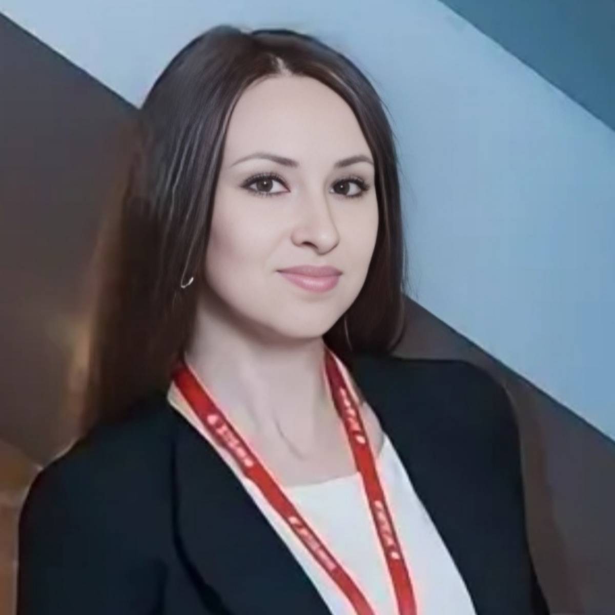 Кристина Кристина | Сетка — социальная сеть от hh.ru