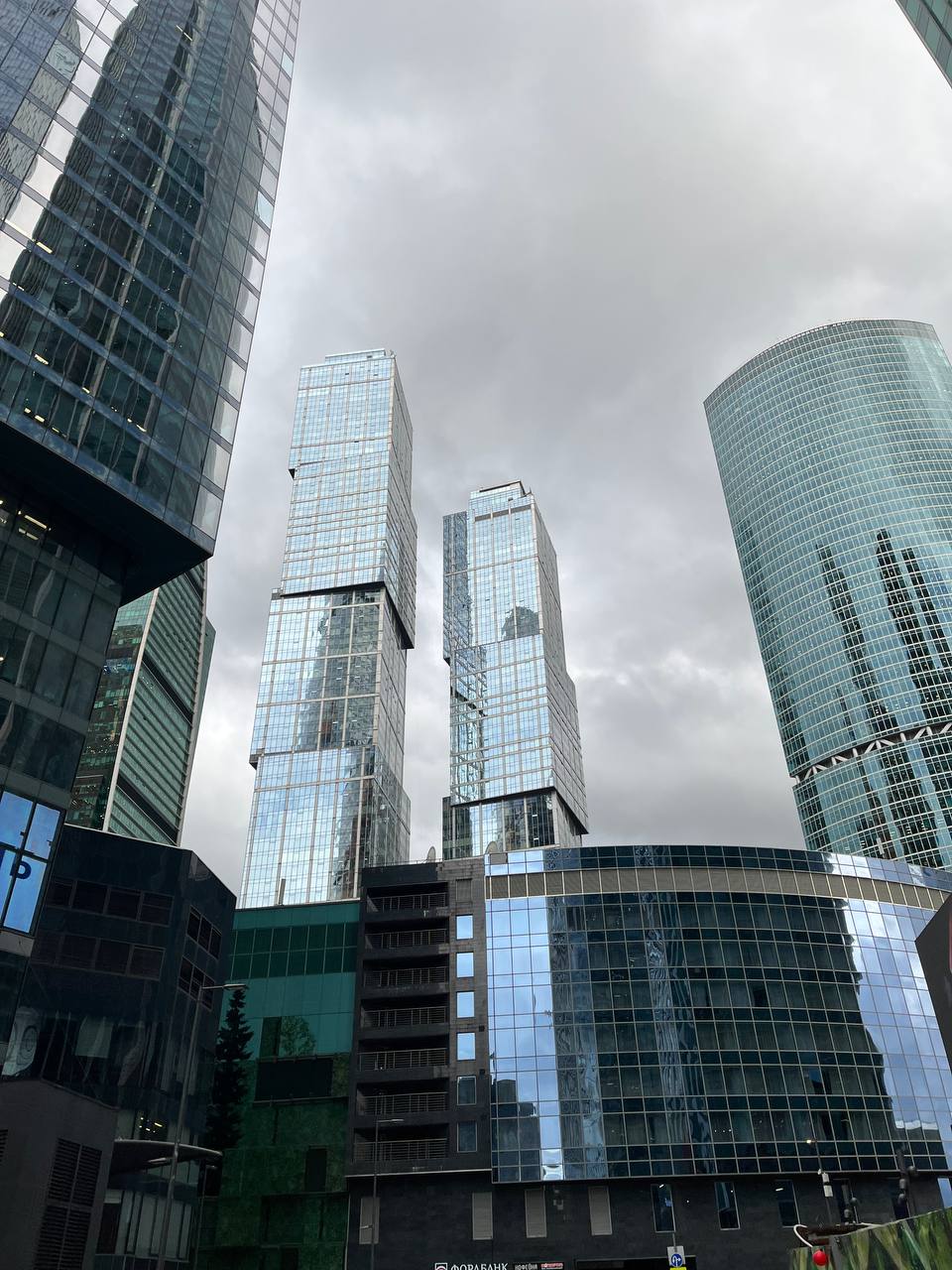 Когда я выложил первую фотографию из Москвы за 4 года, мне написало несколько радостных друзей с предложением встретиться | Сетка — социальная сеть от hh.ru