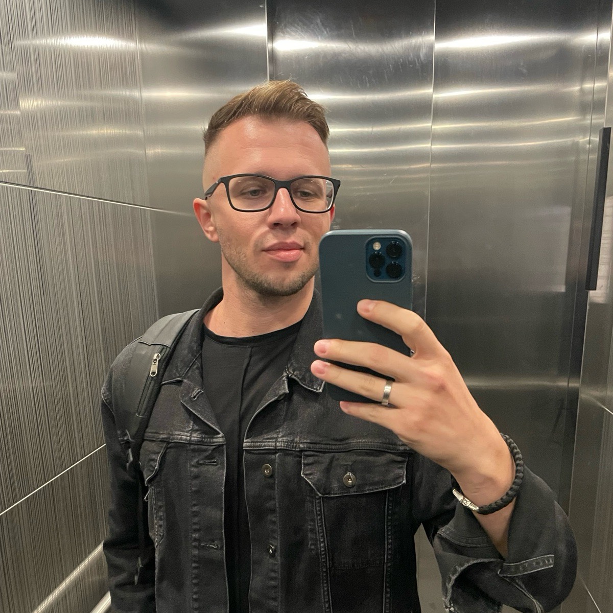 Иван Манойленко | Сетка — социальная сеть от hh.ru