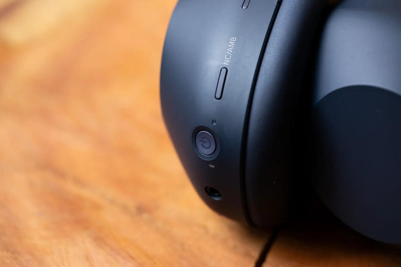 Sony спустя три года обновила свои уши
Снаружи почти ничего не поменялось — дизайн тот же | Сетка — социальная сеть от hh.ru