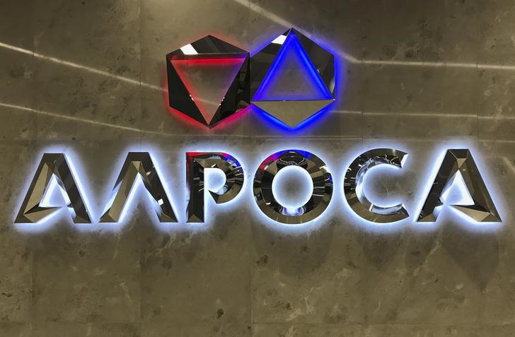 «Выручка ювелирного бизнеса группы «Алроса» в 2024 году увеличилась на 32% по сравнению с предшествующим годом (выполнение плана –99,5%), средний чек вырос на 31%, численность покупательской базы – на... | Сетка — социальная сеть от hh.ru
