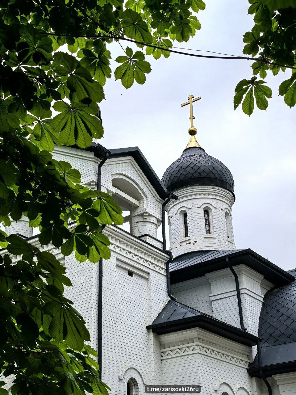 Весенняя красота на территории храма Иверской иконы Божией Матери в Ставрополе
📷 zarisovki26ru | Сетка — социальная сеть от hh.ru