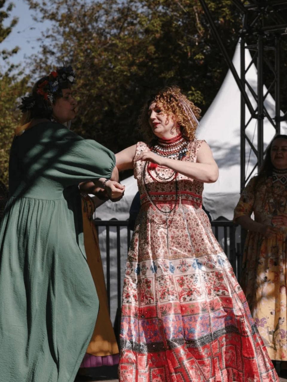 🌷Фестиваль цветения в Коломенском
18 мая 13:00-18:00
В воскресенье в живописных яблоневых садах «Коломенского» пройдет традиционный Фестиваль цветения, приуроченный к открытию сезона летних мероприяти... | Сетка — социальная сеть от hh.ru