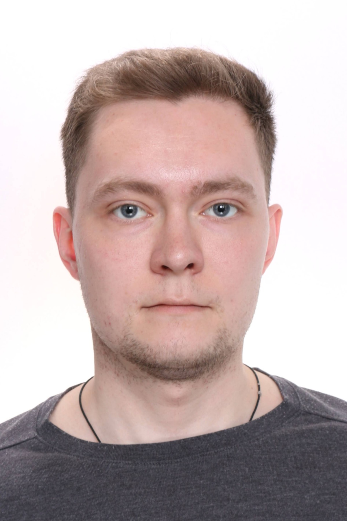 Денис Морозов