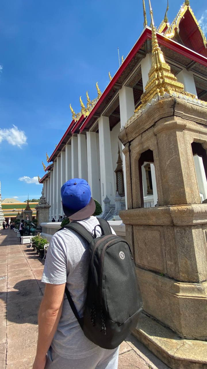 Цена и Ценность👇
Почему это два совсем разных понятия? В чем разница?
Что такое цена и как ее воспринимают люди?
Тезисно:

Стоимость
Доступность
Транзакции
Денежная стоимость
Деньги
Конкуренция за цен... | Сетка — социальная сеть от hh.ru