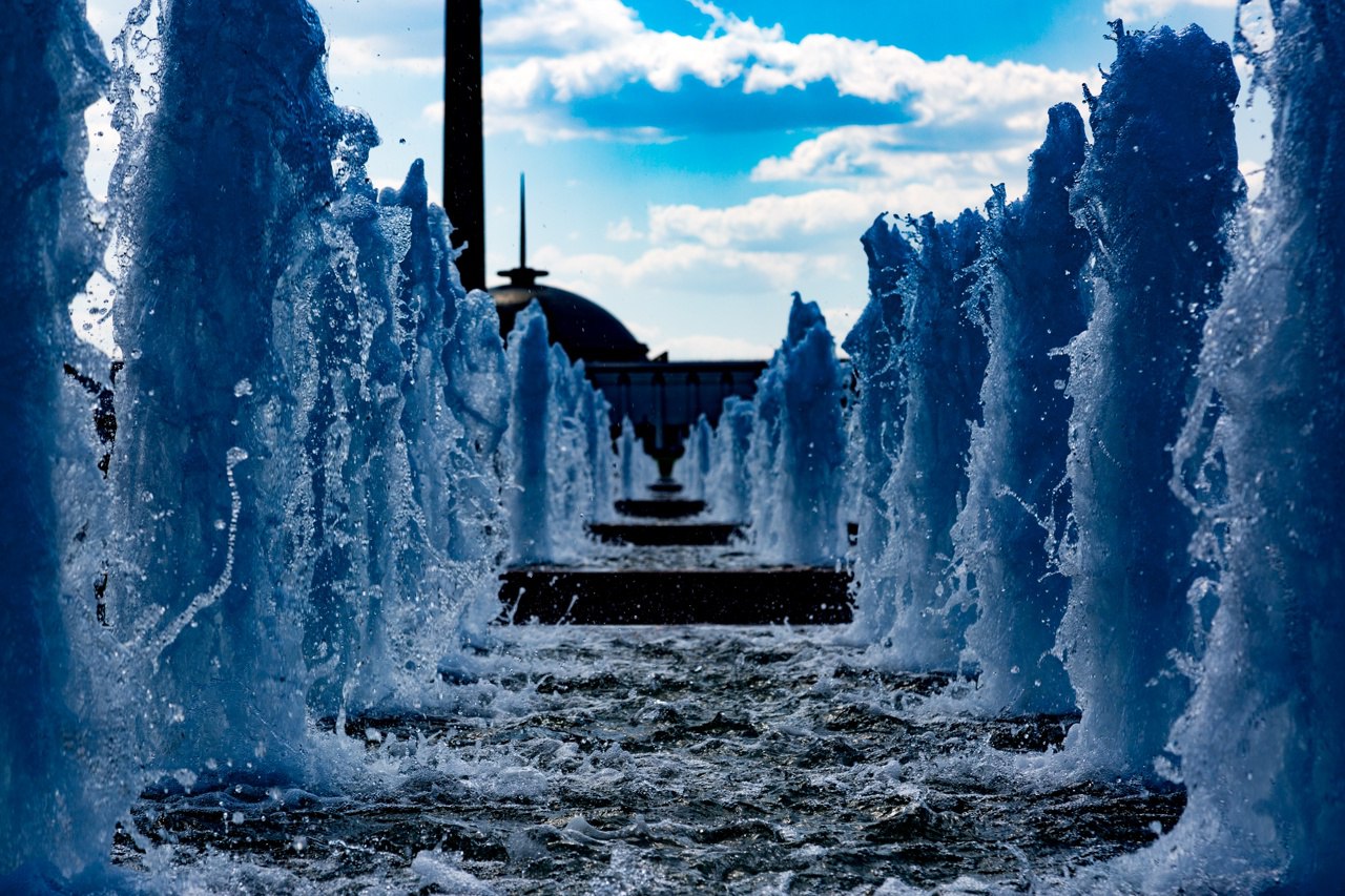 💦Вода московских фонтанов
⛲️ Московские фонтаны: от величественных каскадов до утонченных струй воды
Каждый фонтан Москвы имеет свою неповторимую историю | Сетка — социальная сеть от hh.ru