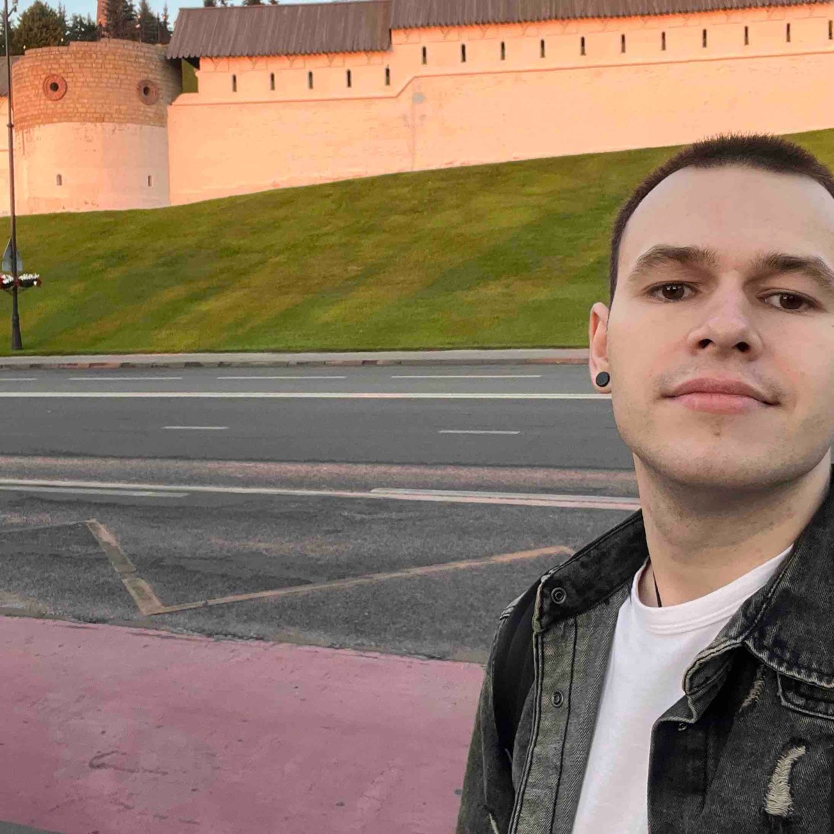 Виталий Котов