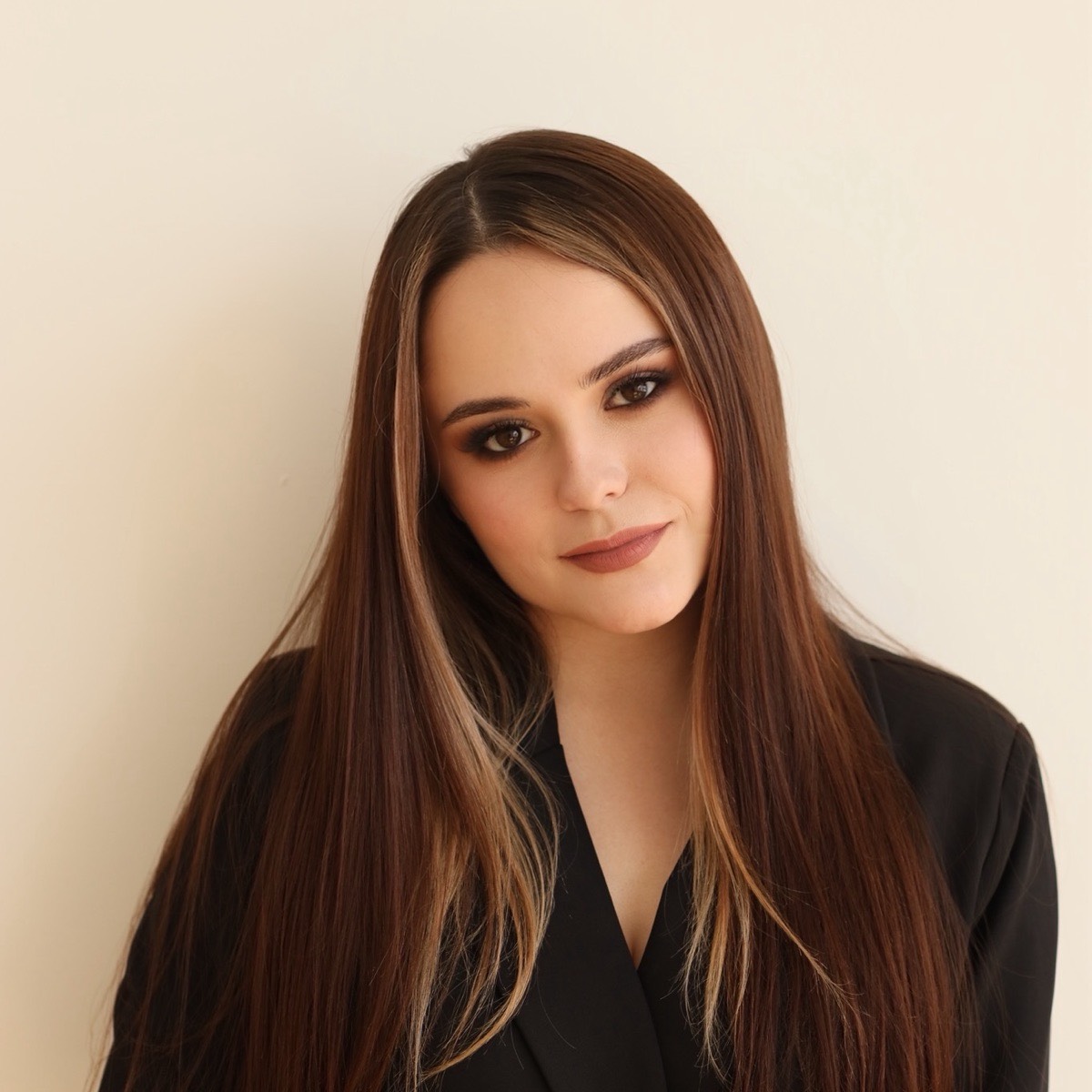 Арина Шипунова | Сетка — социальная сеть от hh.ru