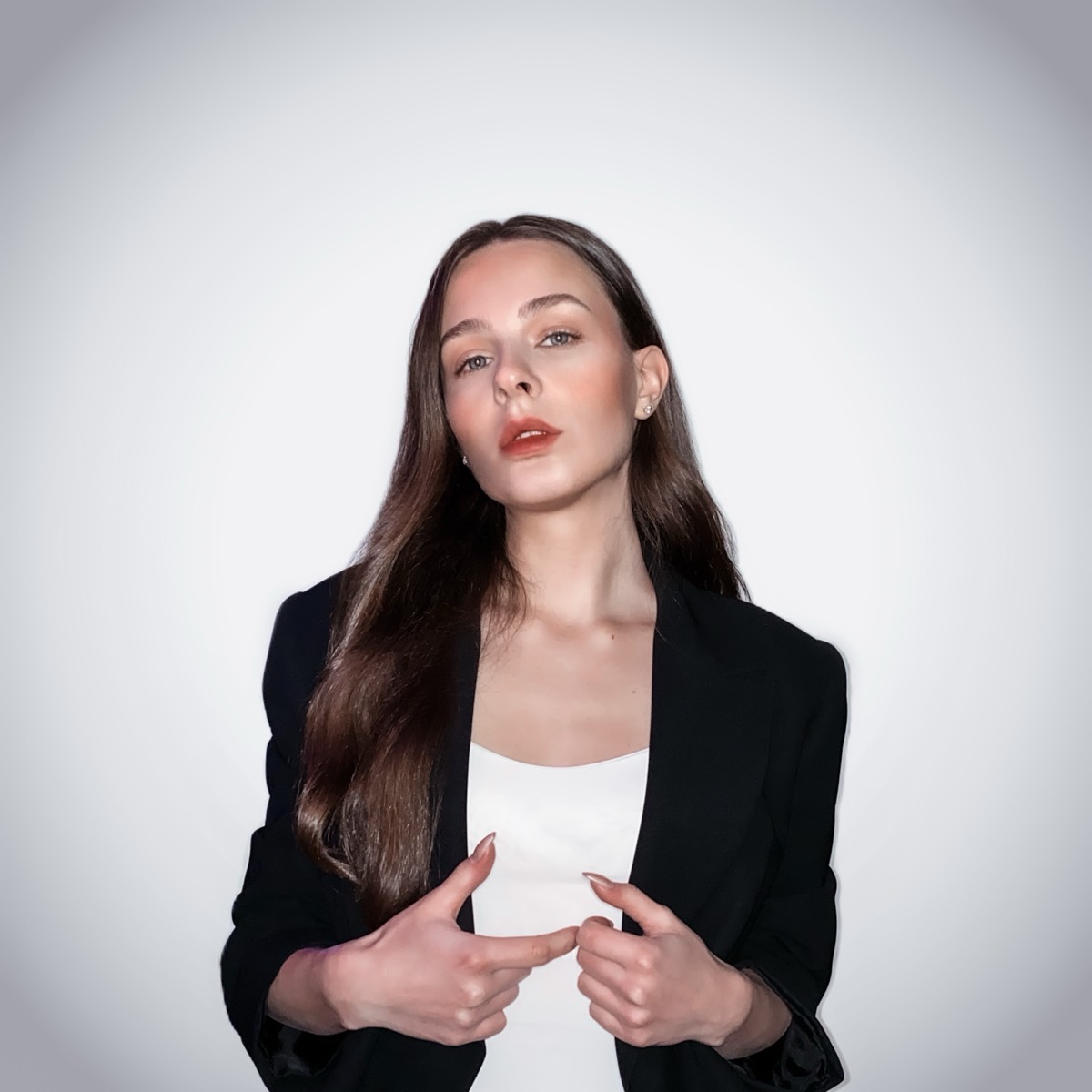 Анна Костромина