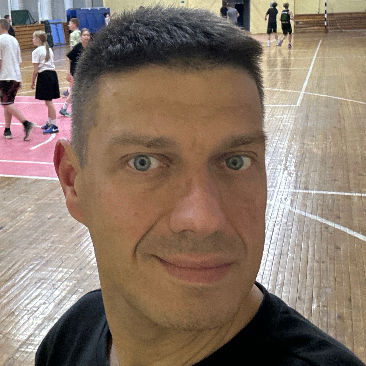 Евгений Попов