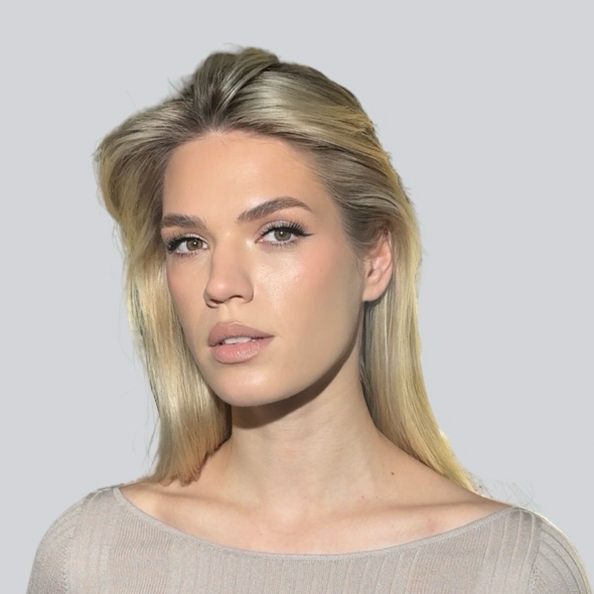 Мариэль Бредихина | Сетка — социальная сеть от hh.ru