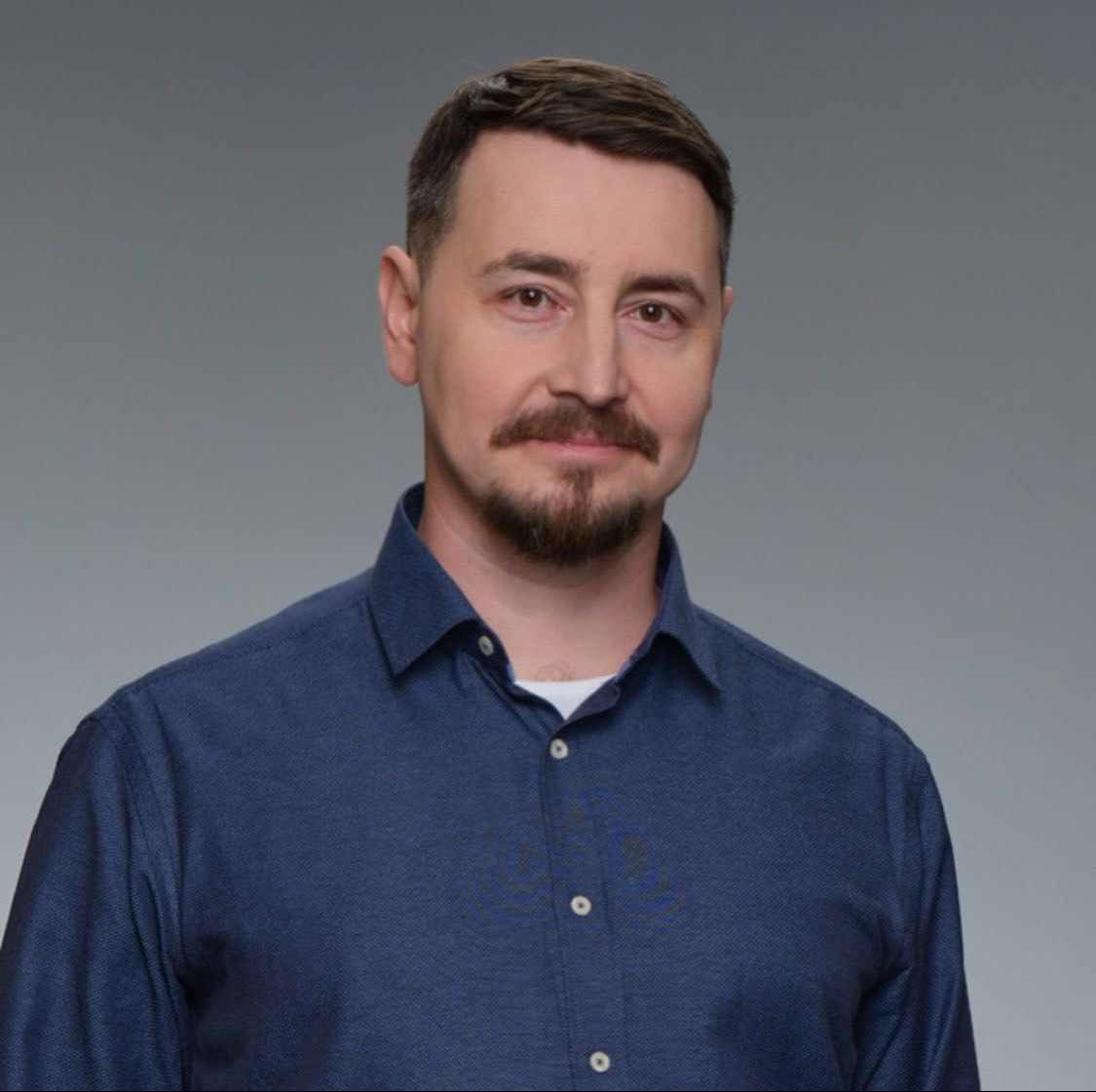 Артём Миронов