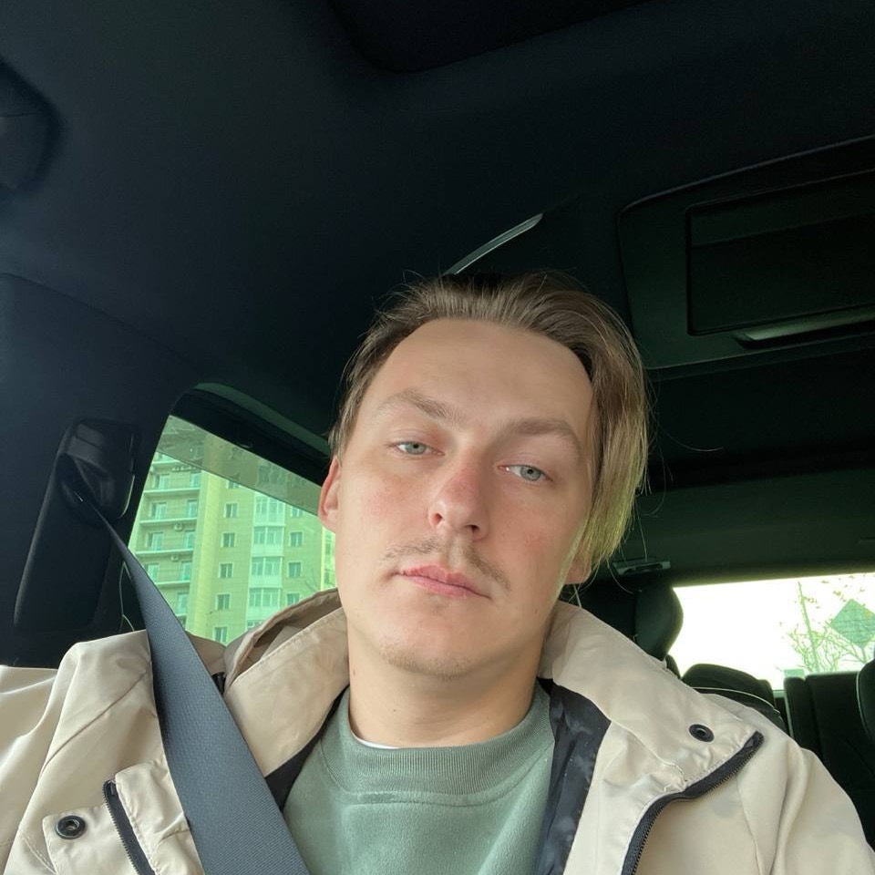 Иван Медведев