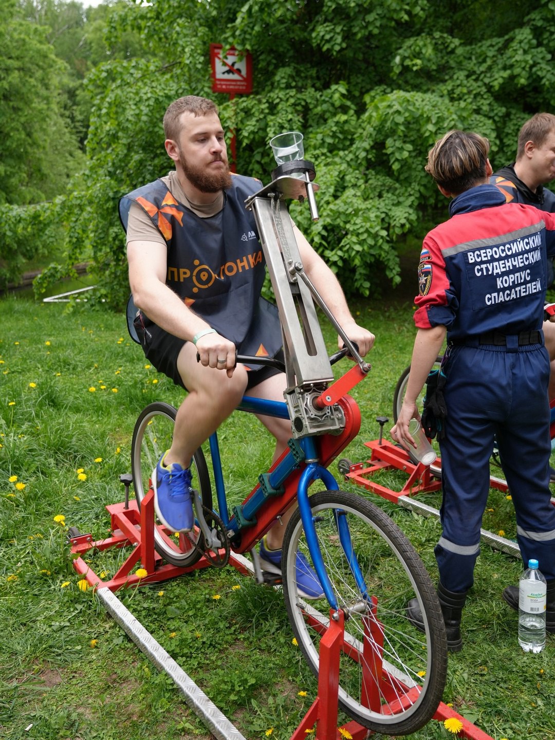 🏃‍♂🏃‍♀В минувшие выходные в Таганском парке состоялась захватывающая командная полоса препятствий "ПРОгонка" | Сетка — социальная сеть от hh.ru