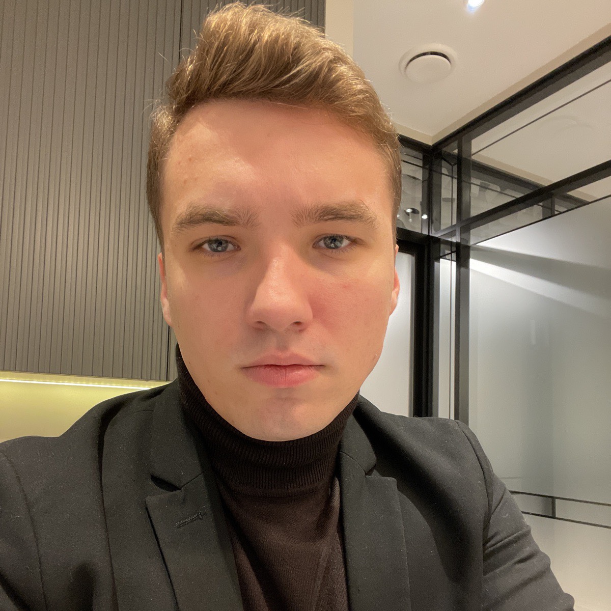 Максим Шарапкин | Сетка — социальная сеть от hh.ru