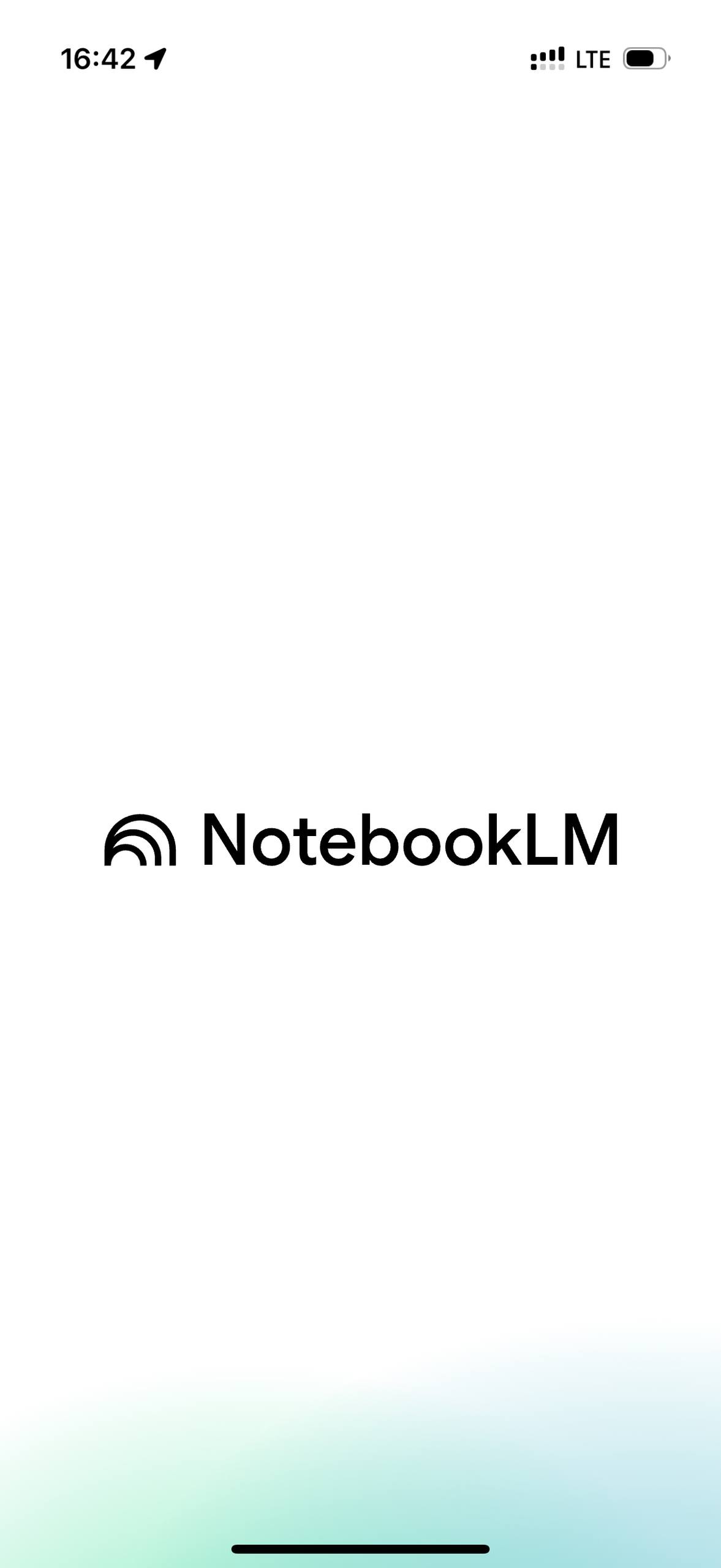 NotebookLM — вышел для iOS.
Скормил ему 1000 РЕЦЕПТОВ СТАРИННОЙ КУХНИ - Новикова.
И спросил про рецепт окрошки.
Скачать тут ( в русском AppStore нет) | Сетка — социальная сеть от hh.ru