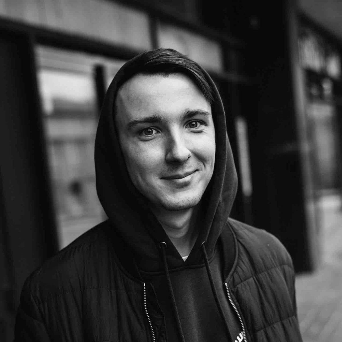 Александр Лавров