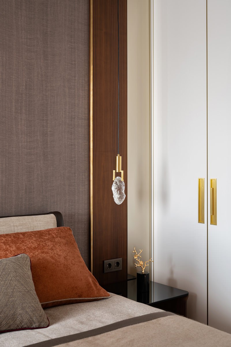 Даже видавшие виды специалисты на каждом объекте встречаются с чем-то новым — опытный архитектор Янина Филиппова не исключение, в этом проекте ей впервые досталась квартира в старом фонде со всеми выт... | Сетка — социальная сеть от hh.ru