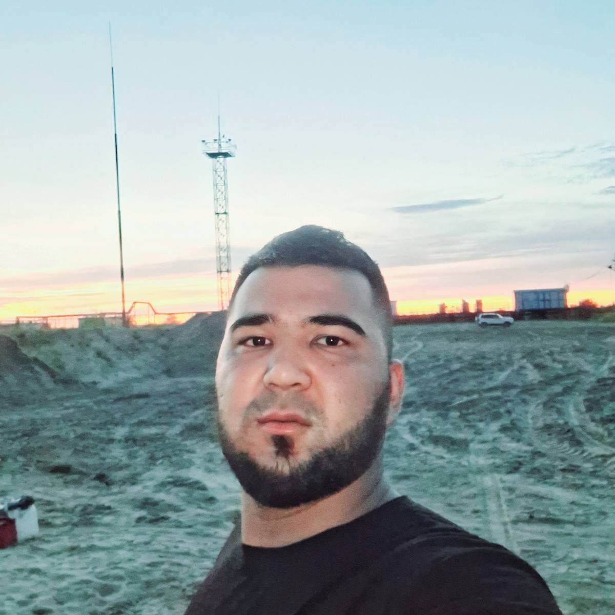 Ислам Сатторов