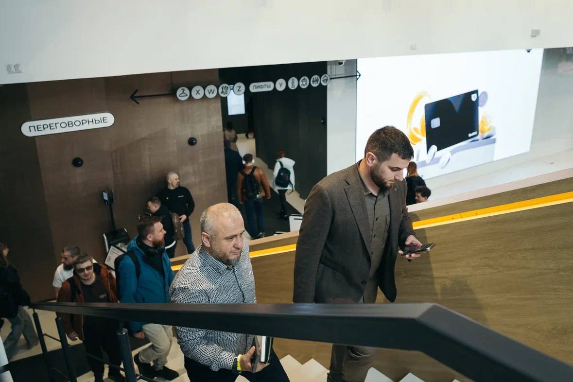 🤍 Закрытая бизнес-миссия в Т-Банке: про масштаб, принципы и профессиональную насмотренность
Бизнес-миссии — это про открытость | Сетка — социальная сеть от hh.ru