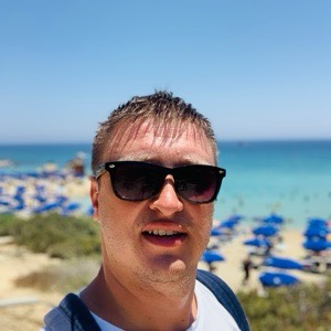 Александр Волков