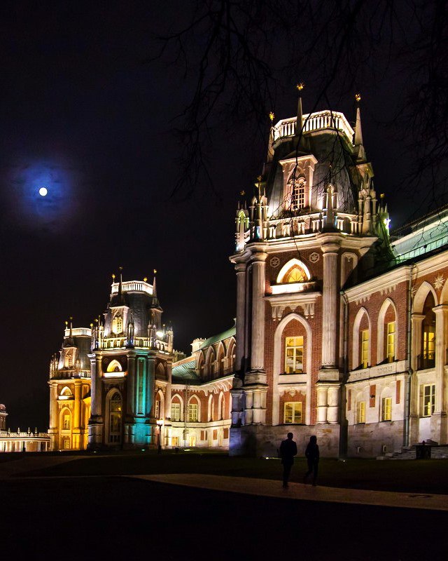 Красивые парки Москвы для вечерних прогулок😍
📍Парк Покровское-Стрешнево
📍Музей-заповедник «Коломенское»
📍Измайловский парк культуры и отдыха
📍Парк «Новодевичьи пруды»
📍Музей-усадьба «Кусково»
📍Музей-з... | Сетка — социальная сеть от hh.ru