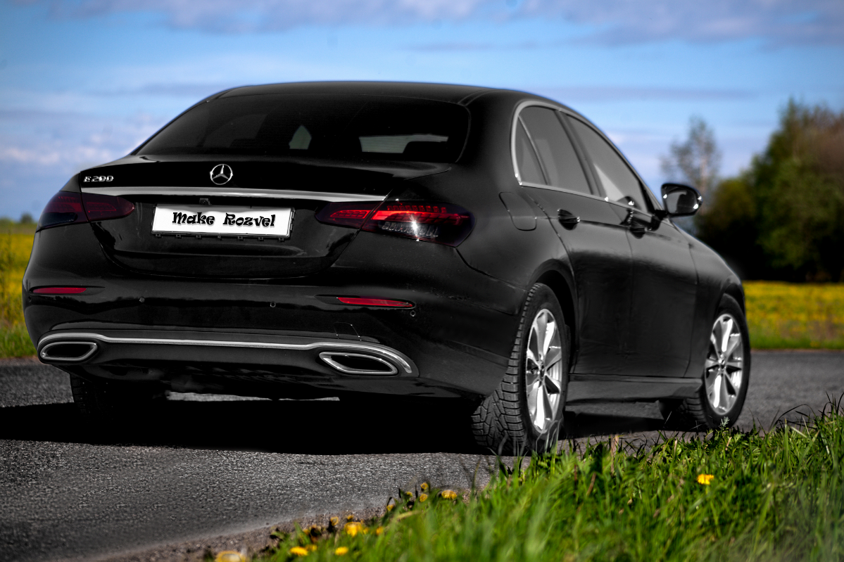 Mercedes на природе | Сетка — социальная сеть от hh.ru