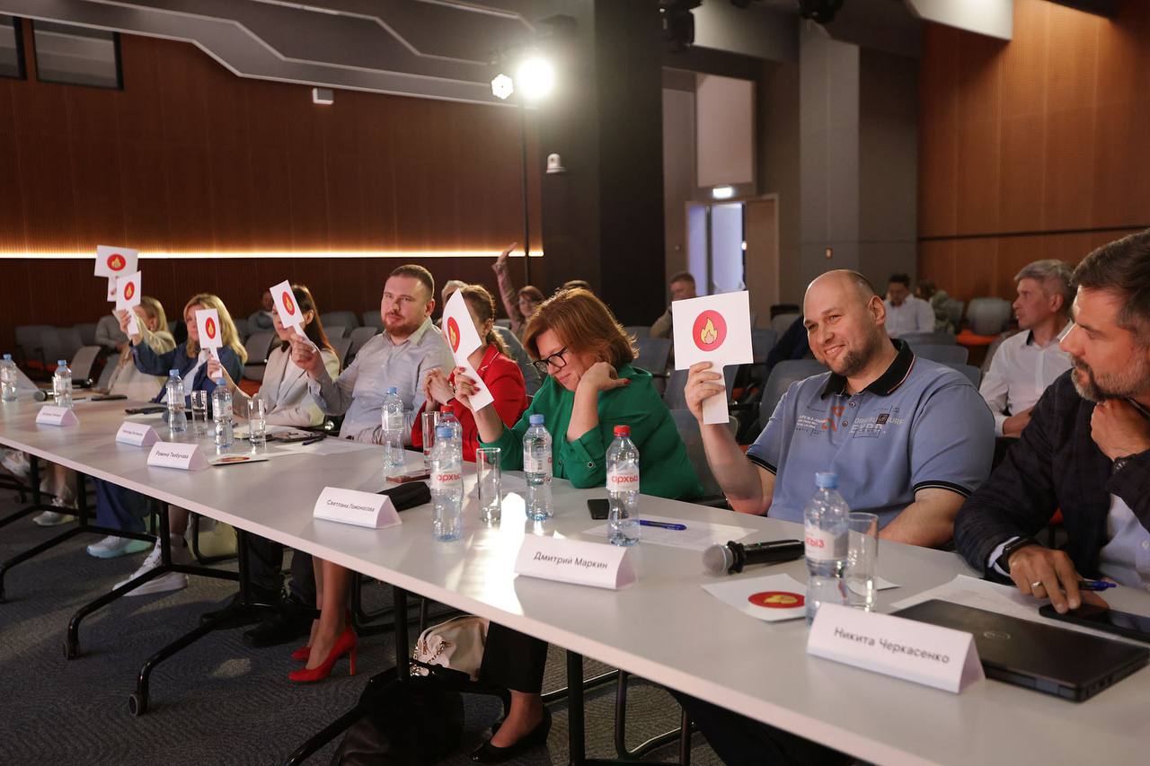 🔥 21 мая в Москве на площадке «Ростелекома» состоялось первое в 2025 году мероприятие серии «Окно возможностей» — отраслевой Демодень по направлению HR Tech при поддержке Startech | Сетка — социальная сеть от hh.ru