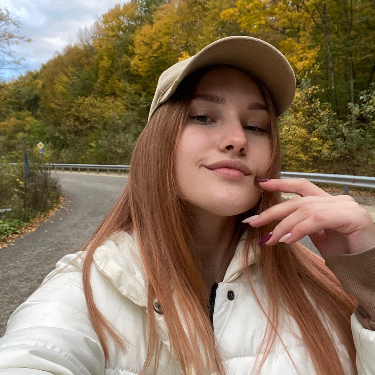 Яна Азарова