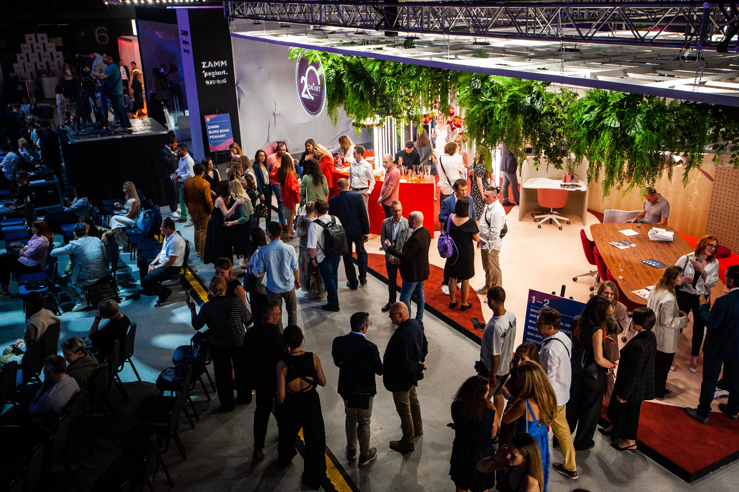 В этом году 29 и 30 мая в MTC Live Hall проект Officenext вновь соберет гостей, чтобы уже в 16 раз наградить победителей самой престижной офисной премии Best Office Awards | Сетка — социальная сеть от hh.ru