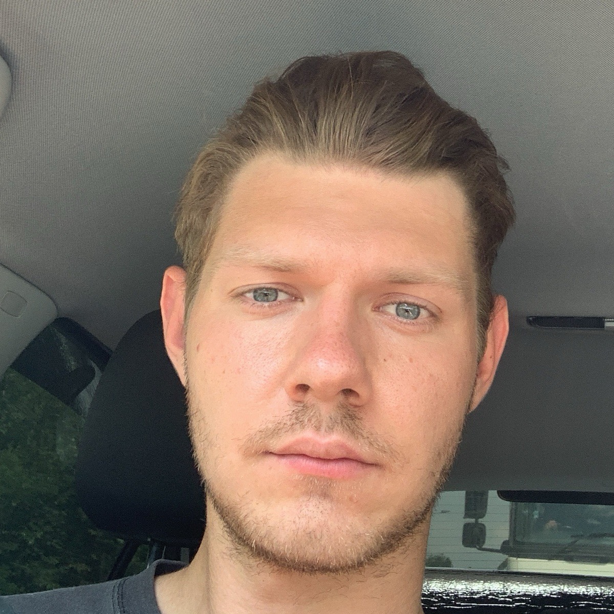 Никита Зотов