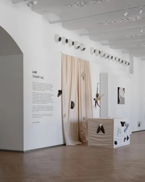 🖼В арт-пространстве LIMÉ Gallery открылась выставка «Тихий час»
вс-чт 10:00-22:00
пт-сб 10:00-23:00
по 10 августа
В рамках проекта представлены работы девяти художников, связанные общей темой — обраще... | Сетка — социальная сеть от hh.ru