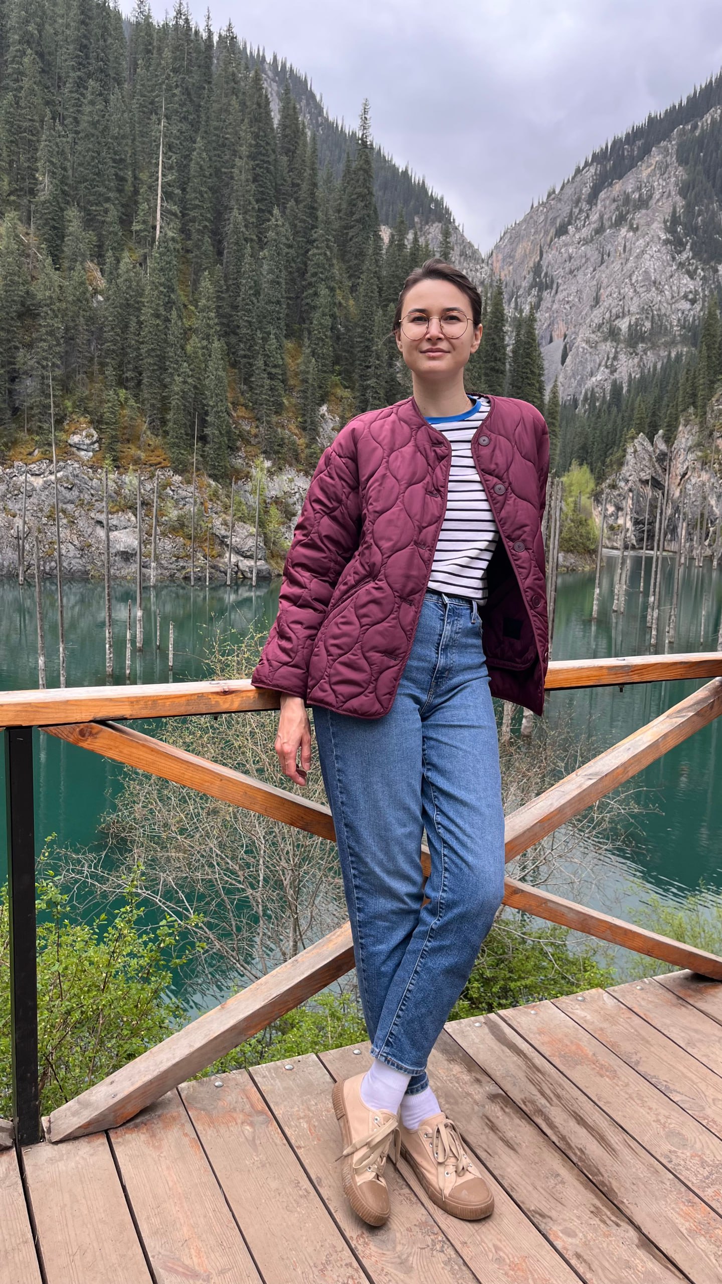 📍Kaindy lake, Kazahstan
30 мин тряски по грунтовке на серпантине – и такая красота открывается. Незабываемый казахский интертеймент. | Сетка — социальная сеть от hh.ru